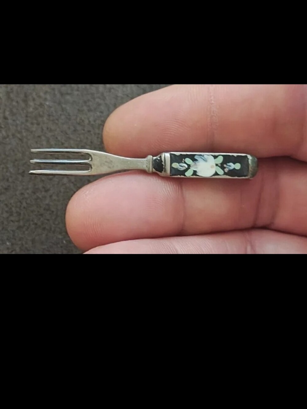 1930s/40s Miniature Silver Tone Fork With Floral Enamel Brooch Pin.
